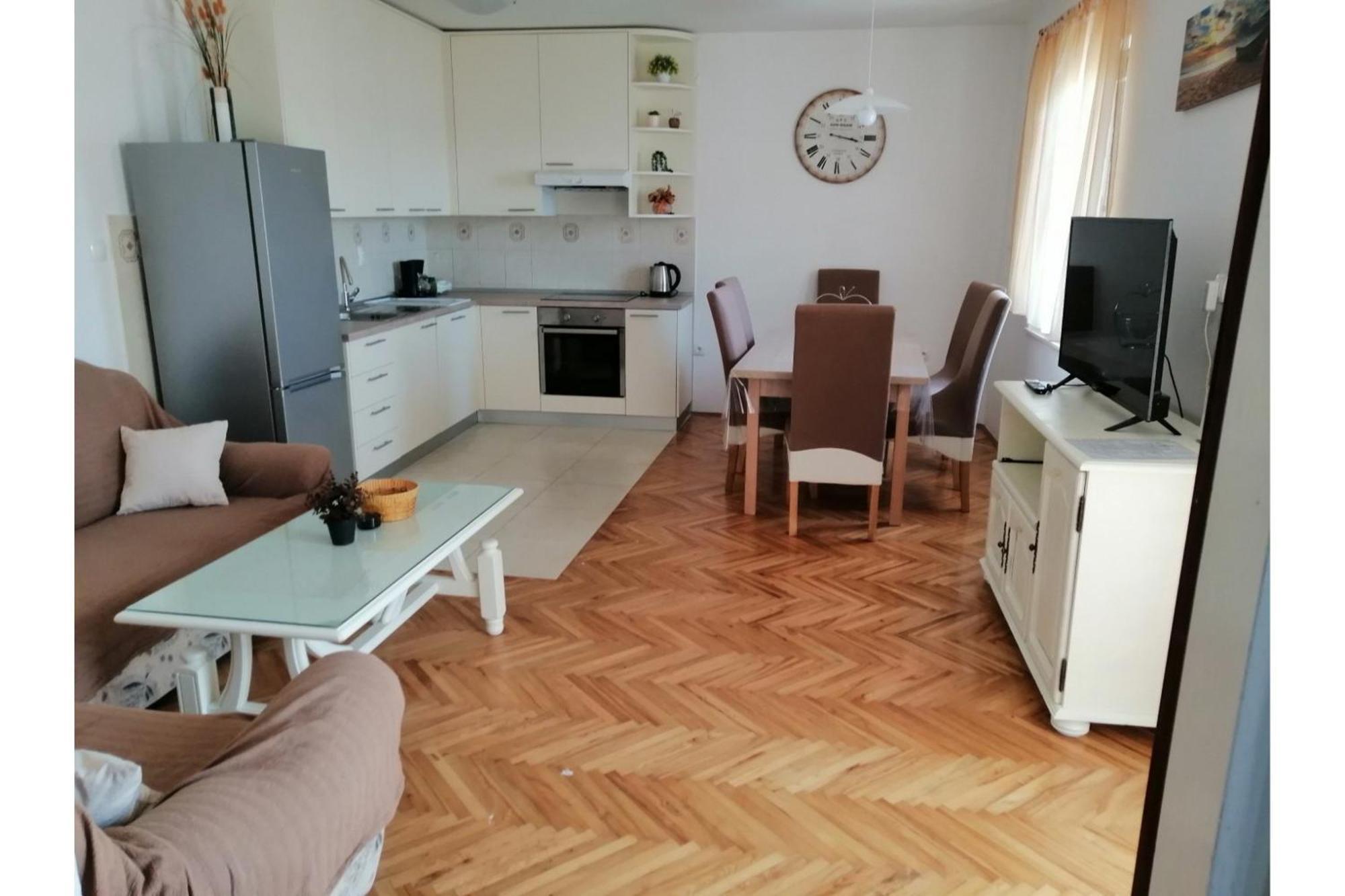 Apartments Njaco Ražanac 外观 照片