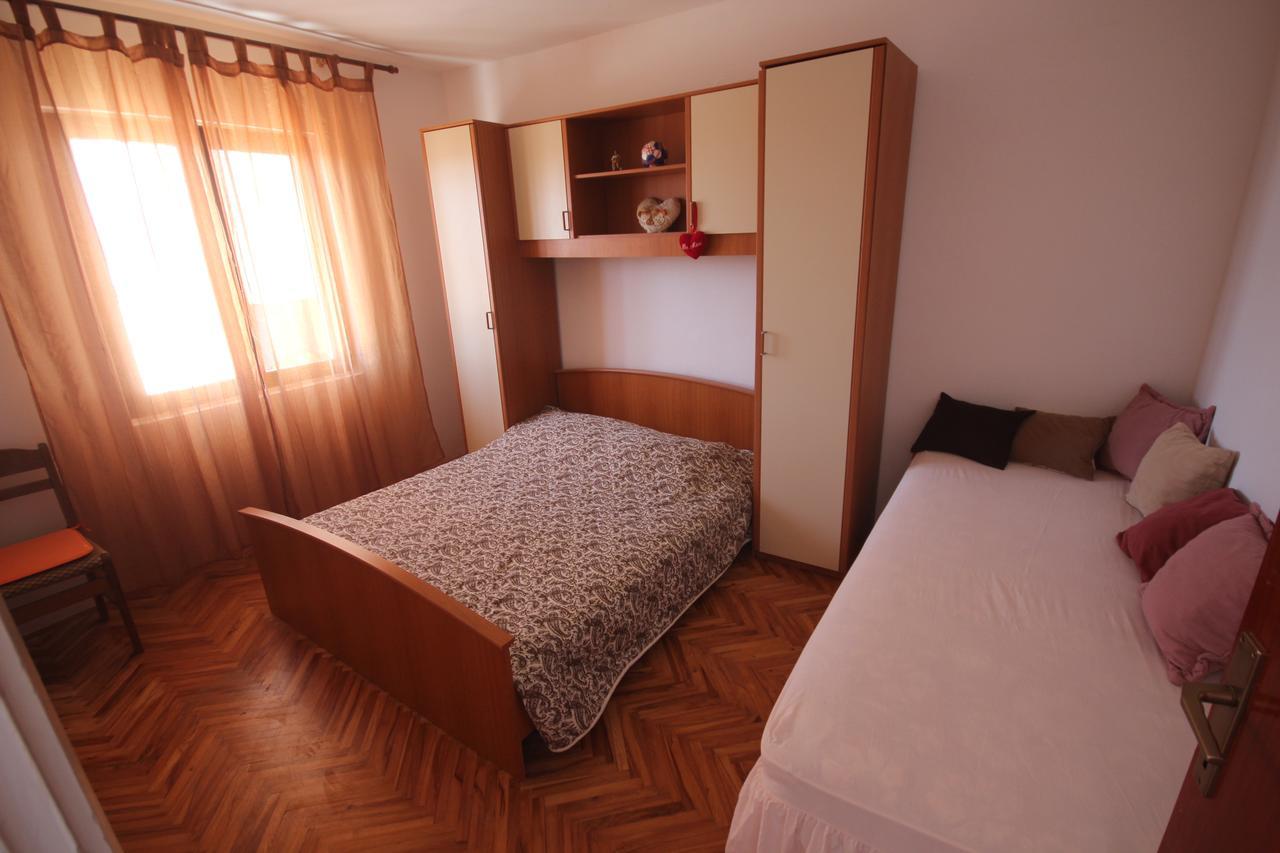 Apartments Njaco Ražanac 外观 照片