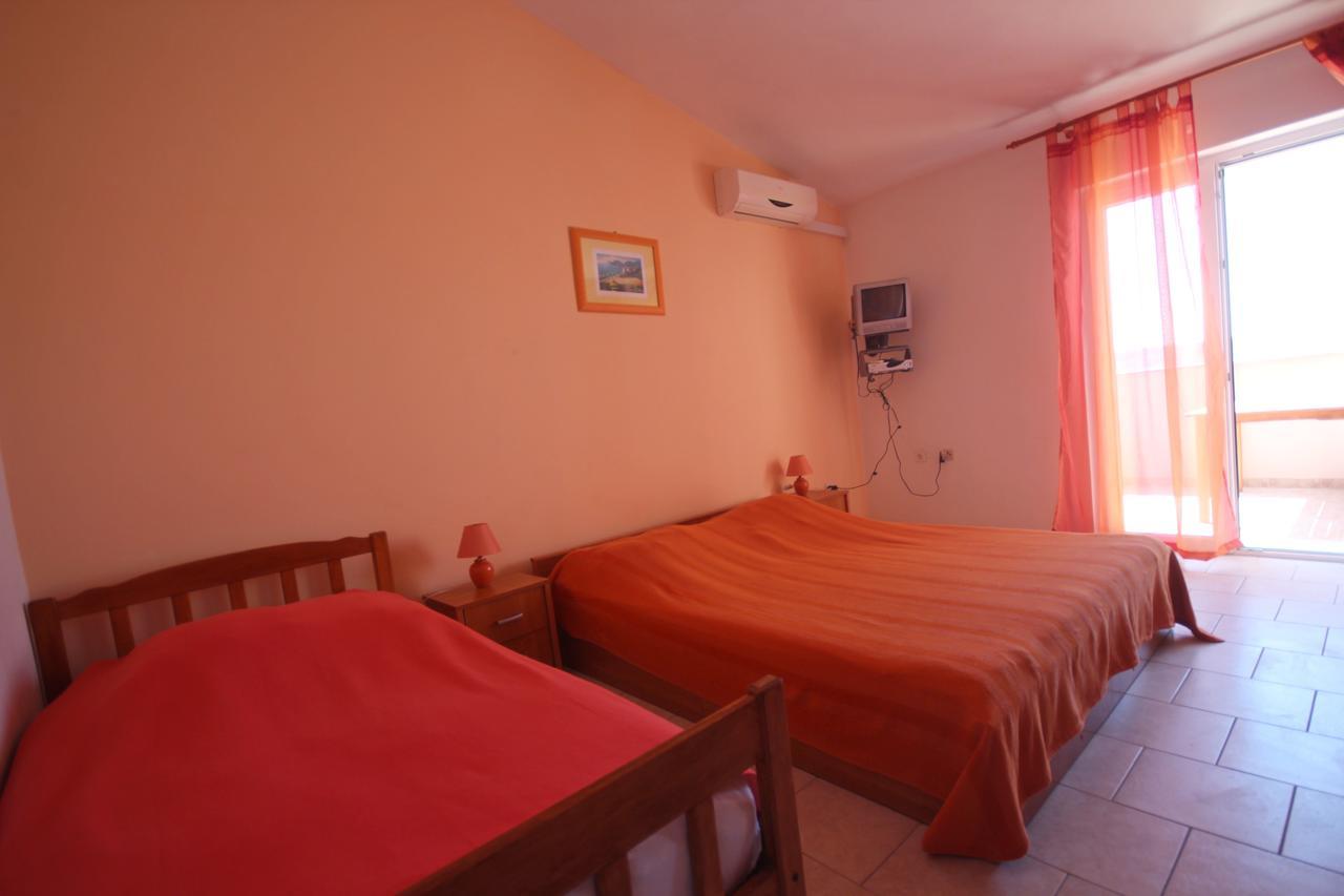 Apartments Njaco Ražanac 客房 照片